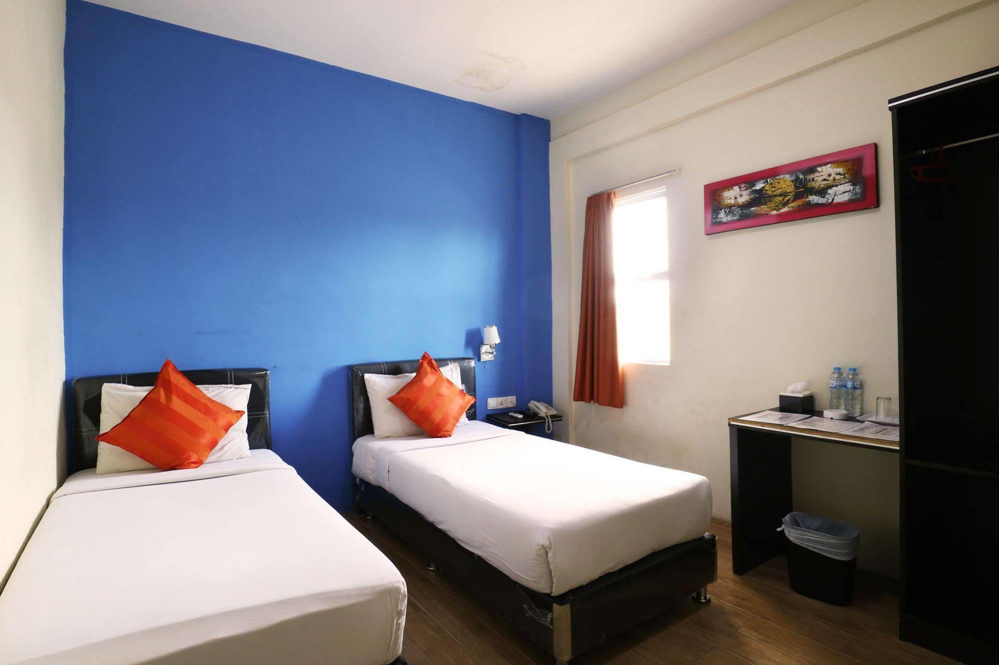 Hotel Blitz Batam Exterior foto