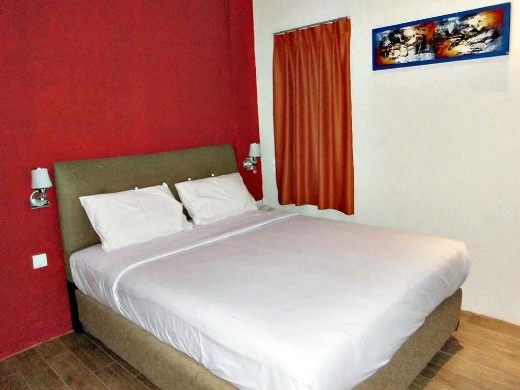 Hotel Blitz Batam Exterior foto